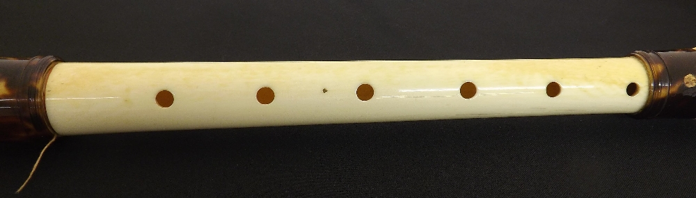 Ivory treble (alto) recorder, probably German, second quarter 18th century, screw tenons, the - Image 2 of 13