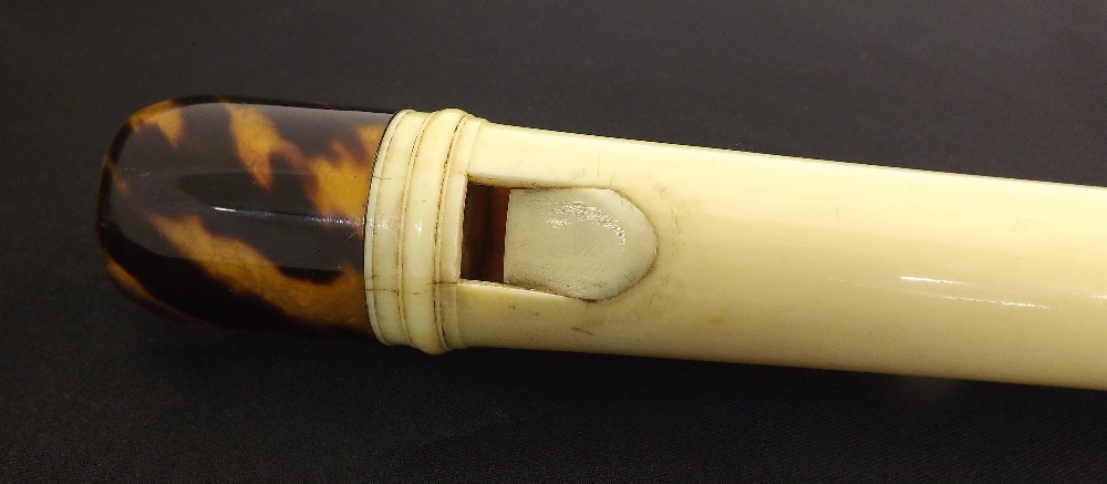 Ivory treble (alto) recorder, probably German, second quarter 18th century, screw tenons, the - Image 3 of 13