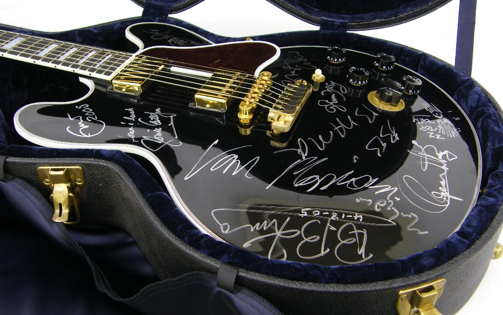 Ex B.B. King - 2005 Gibson B.B. King 'Lucille' model electric guitar, made in USA, ser. no. - Image 3 of 3