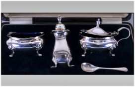 Edwardian Walker & Hall Silver 3 Piece Cruet Set Boxed. Complete with blue liners & spoon.