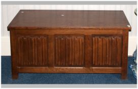 Reproduction Oak Linen Fold Front Koffer with lift up lid. With 3 panels to the front. 24 inches