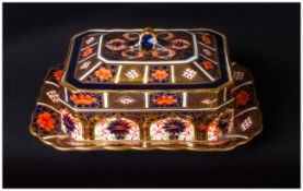 Royal Crown Derby Very Fine Imari Pattern Lidded Butter Dish, date 1917. 2.5 inches high and 7.25