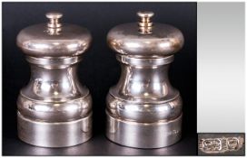 Peter Piper Deluxe Pair Of Silver Pepper Mills Hallmark London 1988, quality & excellent