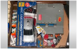 A Mixed Lot of Matchbox Auto Service Set with loose and boxed model cars and accessories, together