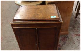 Singer Sewing Machine In Cabinet.