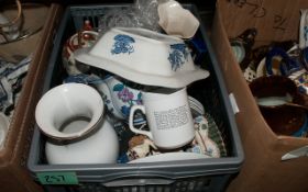 Assorted Collectable Glassware & Ceramics.