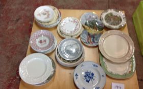 Box of Assorted Dining Plates.