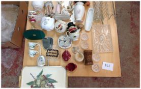 Box of Assorted Items ( Ceramic Pots, Tray, Glassware etc )