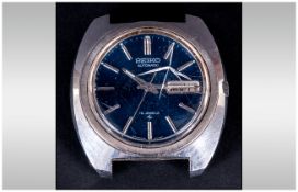 Seiko Gents Automatic Wristwatch, blue dial, silvered battons and hands, with day date aperture,