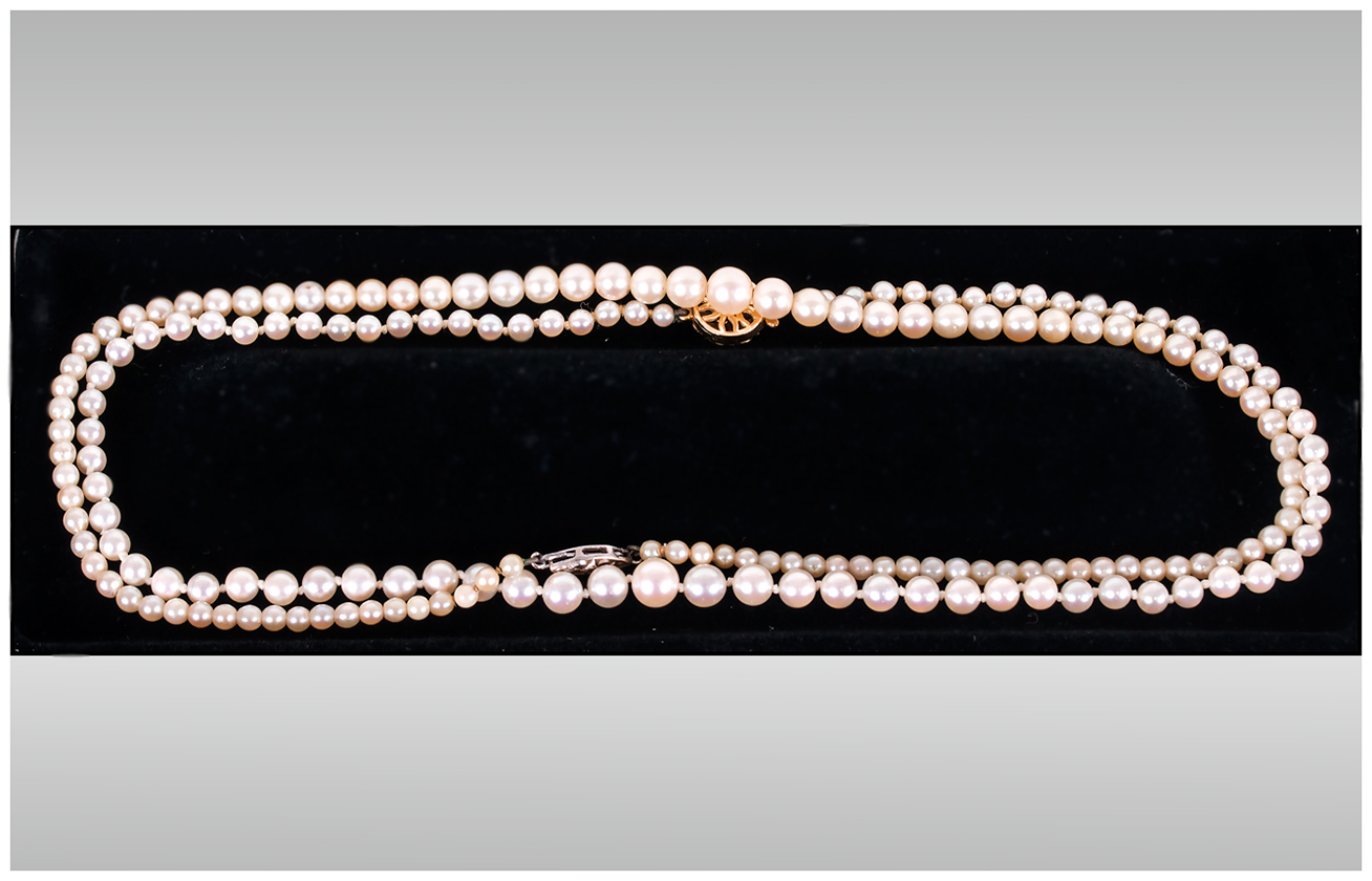 A Ladies Quality Cultured Pearl Single Strand Necklace, with 9ct Gold Clasp. 18 Inches In Length,