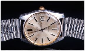 Gents Hamilton Automatic Wristwatch, silvered dial with baton numerals and date aperture. Screw back