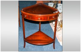 Mahogany Reproduction Georgian Style Corner Washstand with drawers above, supported by square