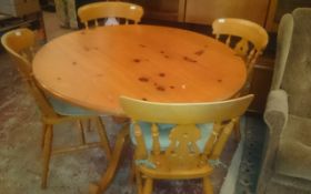 Circular Pine Table with 4 Chairs.