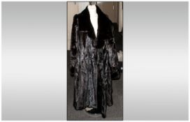 Ladies Dark Brown/Black Full Length Mink Fur Coat, fully lined, Collar with revers, cuff collars.