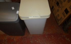 Plastic Lift Top Bin.