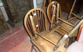 4 Wooden Matching Dining Chairs.