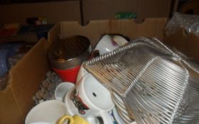 Box Of Assorted Kitchen items