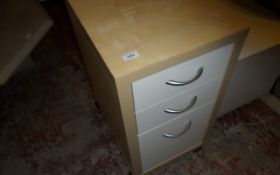 Small Turee Drawer Modern Office Type Unit