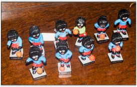 Robertson Jam Vintage Jolly Football Team, 10 pieces.