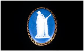 Victorian Wedgewood - 9ct Gold Fine Cameo Set Brooch. c.1860's. The 9ct Gold Mount of Pierced and