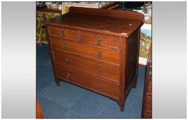 Early 20thC Light Oak Chest of Drawers, two short over three long graduating drawers. Raised on