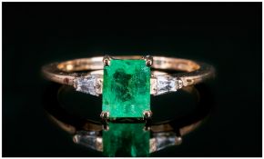 Ladies 14ct Gold Set Emerald & Diamond Ring The Natural Emerald Of Good Colour, Est Weight 1.02cts..