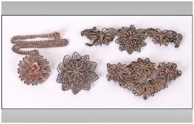 Four Pieces of Ottoman Style Filigree Jewellery, comprising a necklace with a central flower,