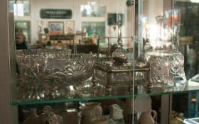 4 Pieces Of Glassware Comprising A Lidded Caviar Dish, 2 Bells And A Bowl