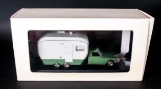 Classiques Diecast Metal Model 1.43 Scale Citroen and Caravan 1021. Cream and Green Colour way