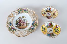 Dresden Decorated Lace Border Cabinet Plate, Depicting a Courting Couple, The Border Picked out In