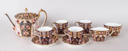 Wedgwood Imari Pattern Part Tea Set comprising four cups and saucers, tea pot, milk jug and sugar