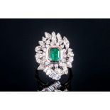 Art Deco 18ct White Gold Set Emerald & Diamond Cluster Ring, the central emerald surrounded by