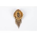 Early Victorian Fine Ornate and Shaped Pinchbeck Gold Brooch / Locket. The Centre of Brooch Set with