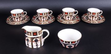 Royal Crown Derby Imari Patterned 14 Piece Tea Service. Comprises 4 Trios, 1 Milk Jug and 1 Sugar