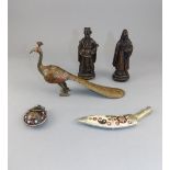 A Small Collection of Interesting Oriental Vintage Items (5) in total.