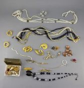 A Good Collection of Assorted Costume Jewellery.