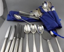 8 Piece Silver Plated Cutlery Set compri