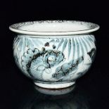 青花魚藻紋洗 Hongwu-style Blue and White Water Coupe with Fish Pond Motif and an Everted Rim. Height: 3⅝