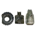 墨玉團龍鶚形飾一組三件 A Group of Three Carved Dark Jade Dragons and Osprey  Length: 2¼ in (5.7 cm) - 2⅞ in (