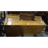 Stained wood blanket box, width 110cm.