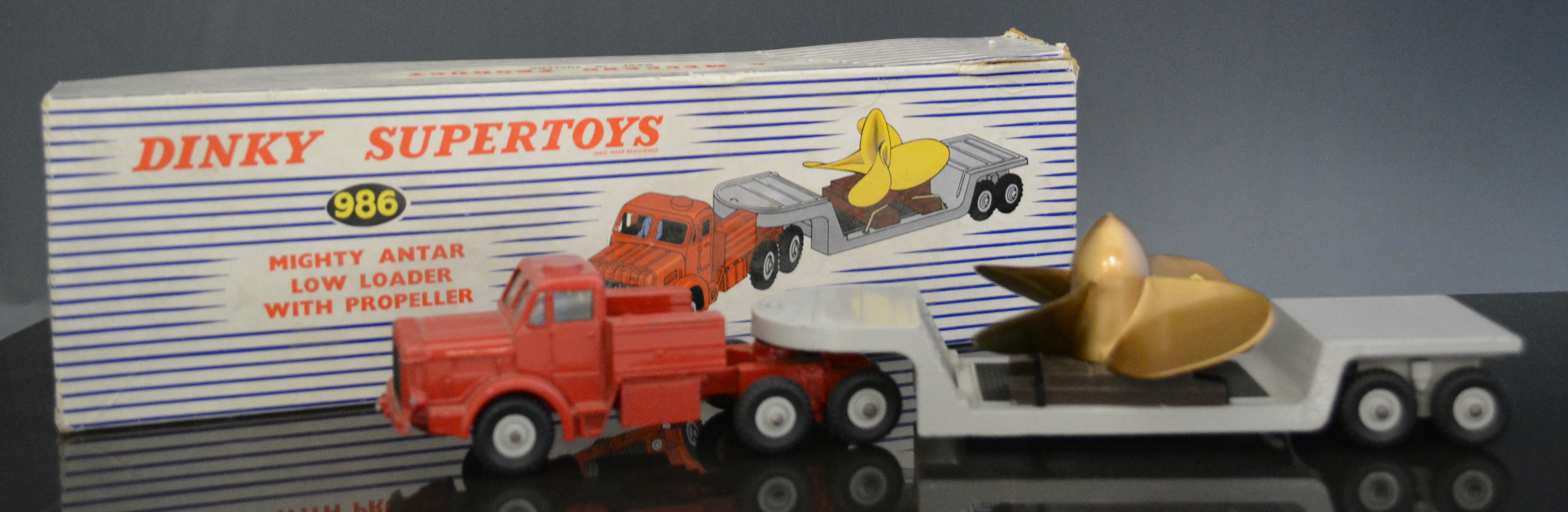 Diecast:  Dinky Supertoys Mighty Antar l