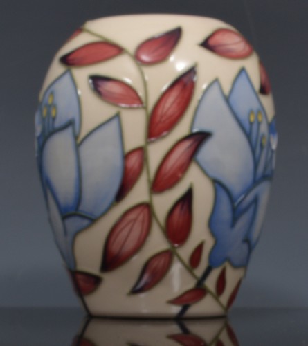 Small Moorcroft ovoid vase, Jacobs Ladder 2004, designed Alicia Amison, MCC piece, 10cm, boxed.