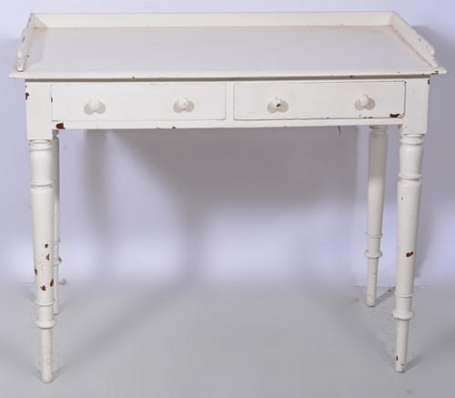 Victorian painted pine wash stand, rectangular top with a three quarter gallery,