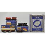 Toys:  A small collection of Hornby 'Dublo', to include track, tenders etc, (1 box).