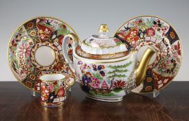 A Barr Flight & Barr Imari palette porcelain teapot, coffee can and two dishes, c.1809, decorated