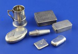 Seven items of collectable silver including three 20th century snuff/pill boxes, vesta case, stamp