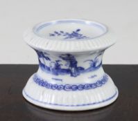 A Chinese export blue and white trencher salt cellar, Qianlong, with ribbed moulded top and base,