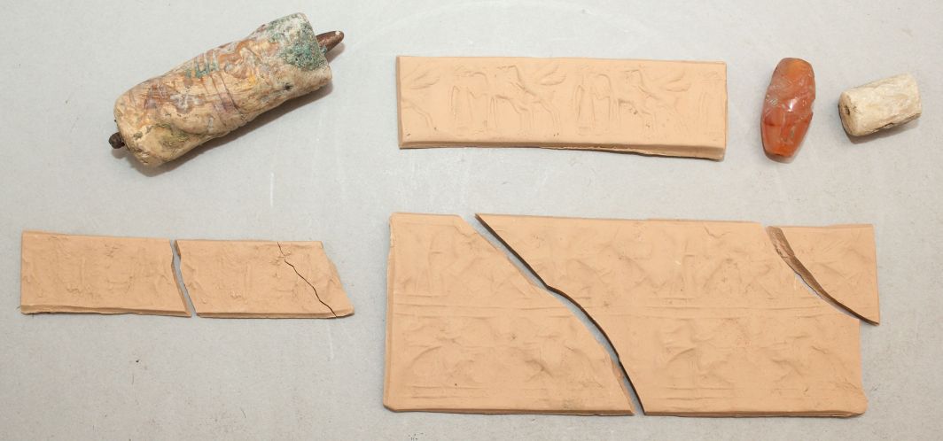 Two Neo-Assyrian and one Neo-Babylonian stone cylinder seals, c.800-600 B.C. 1.5-6.5cm, together - Image 2 of 7