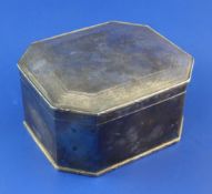 An early 20th century continental silver octagonal box, the hinged lid with engraved armorial and