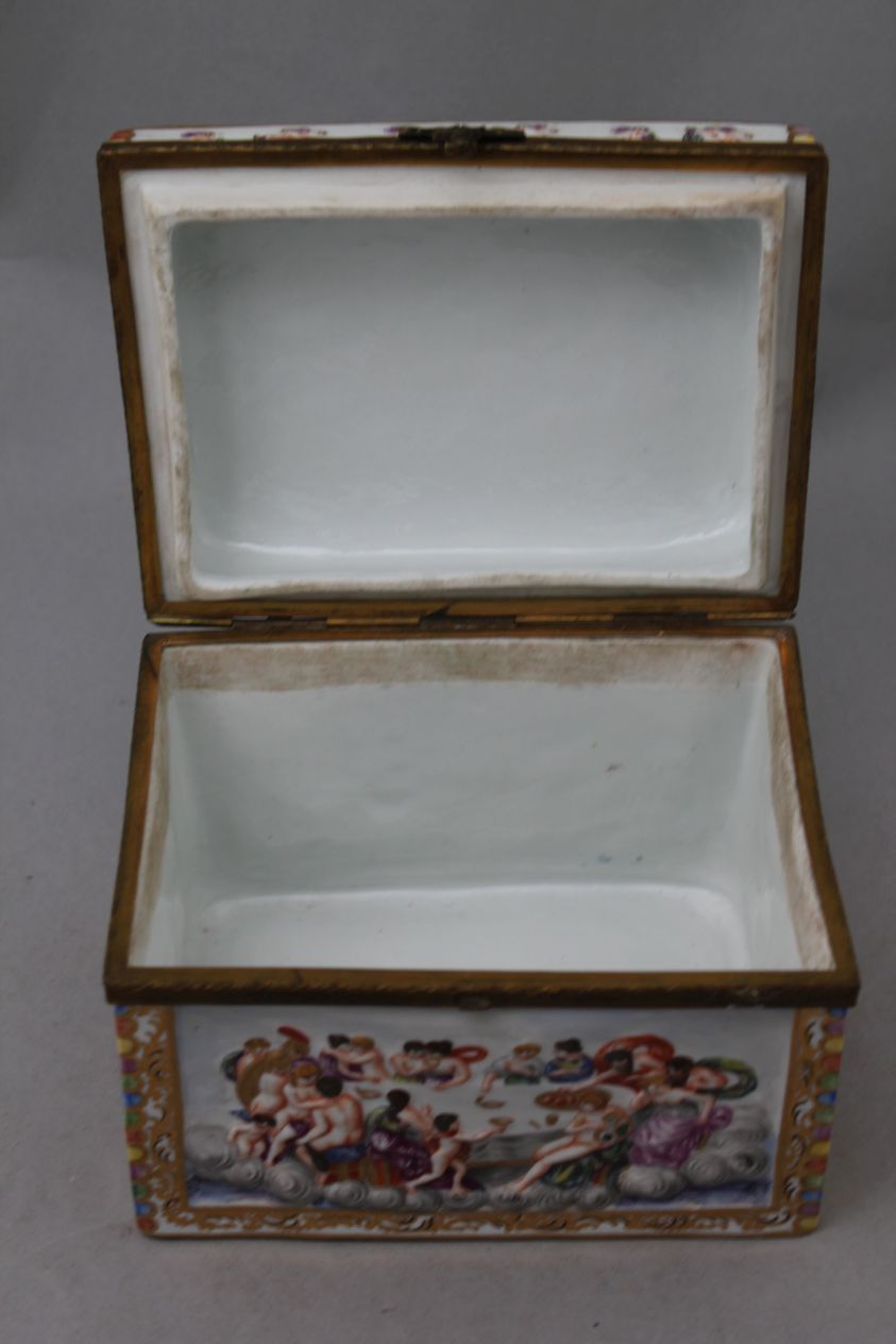 A Richard Ginori Capo di Monte style casket and cover, typical relief moulded and enamelled with - Image 7 of 7